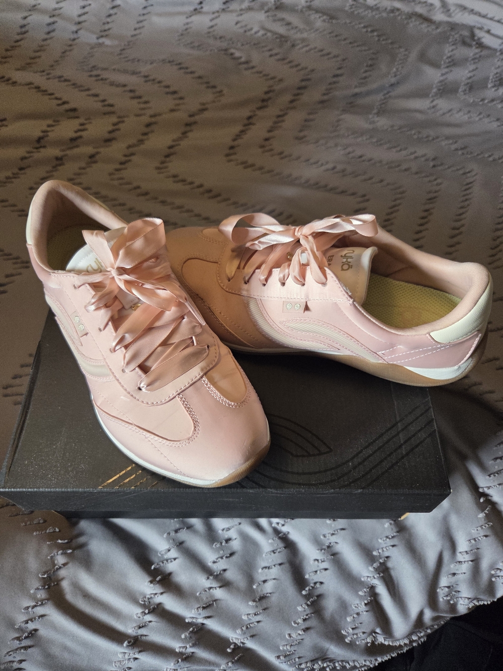 Ryka Light Pink Satin-Lace Women's Ballet Sneakers